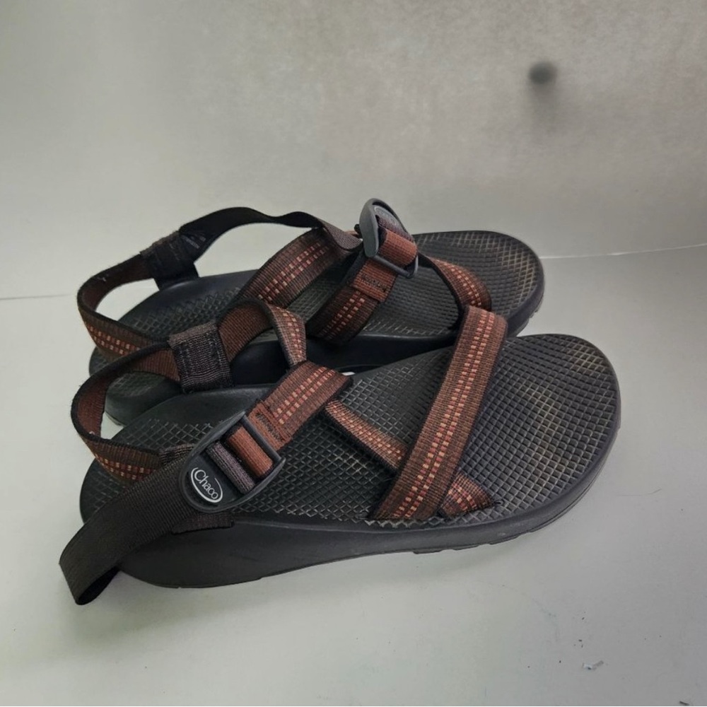 Chaco Z Cloud Size 9 Sandal Adjustable Strap Brown and Maroon